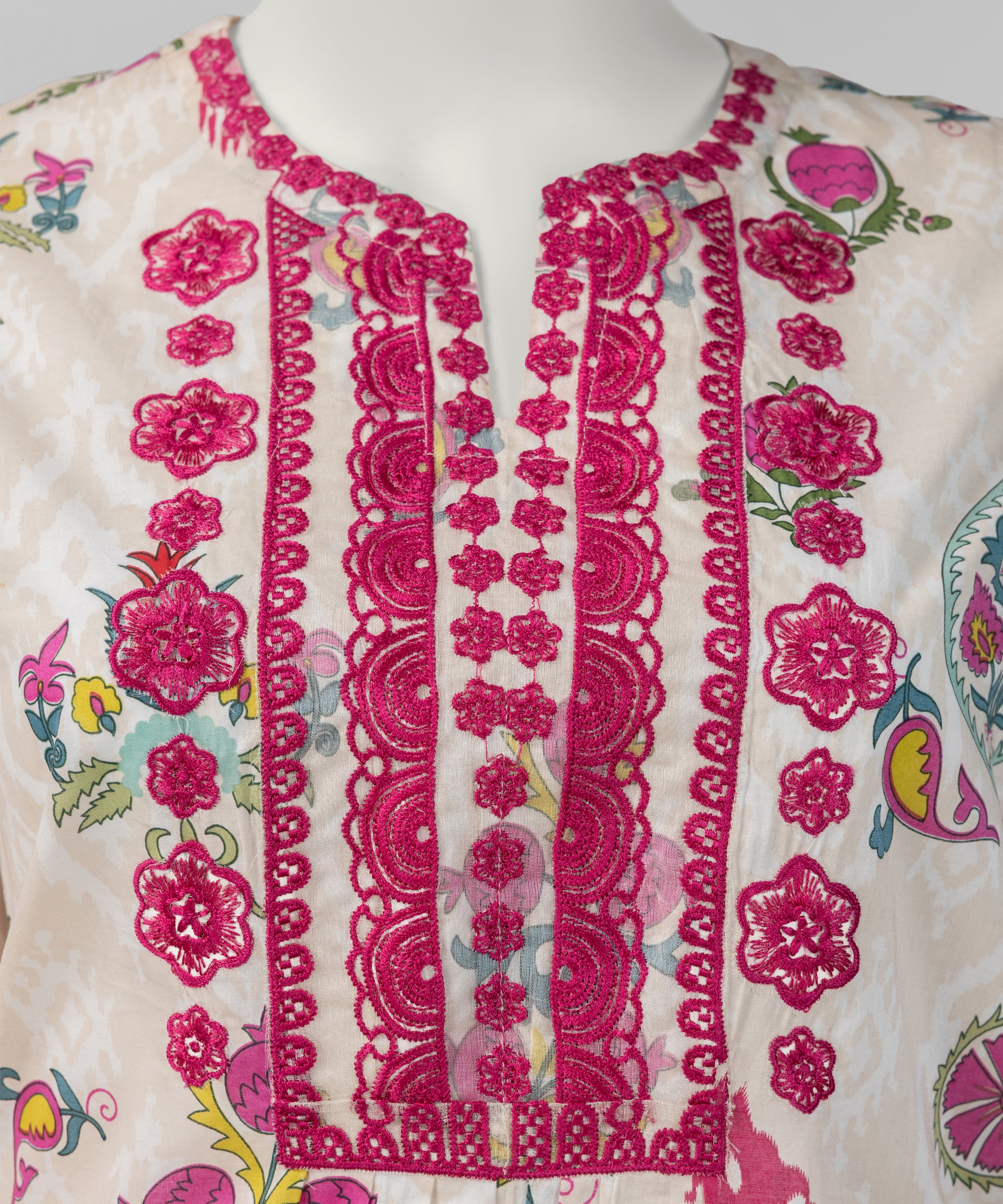 MULTICOLOR LAWN KURTI | JSS-S-26-679 FB/BLOCK-04-679 - Image 4